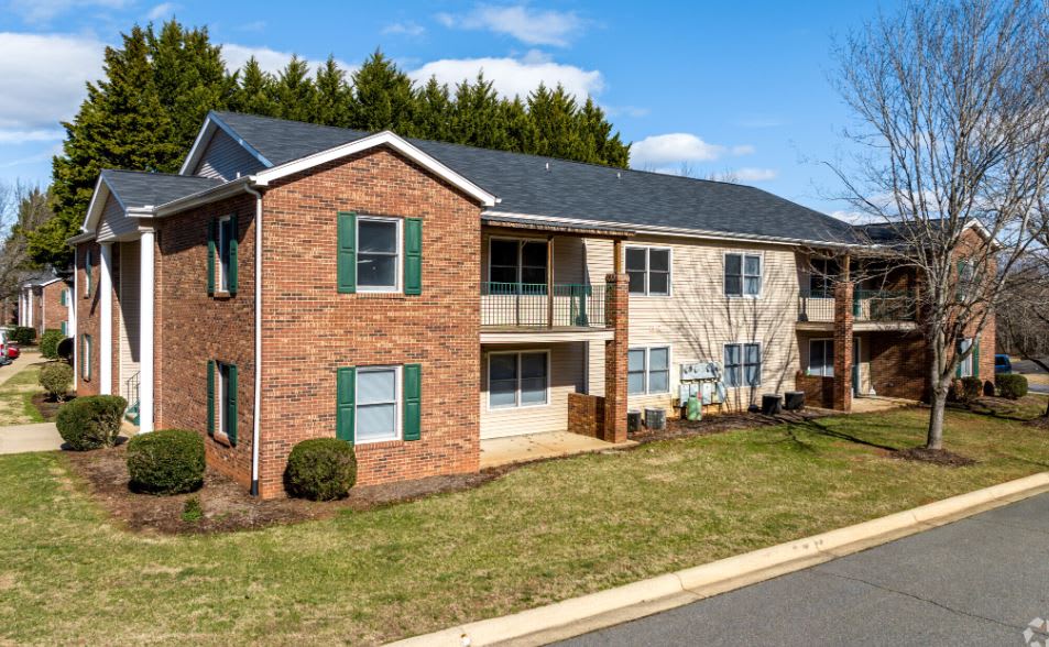 Photos and Video of Apartments on 20th in Hickory, NC